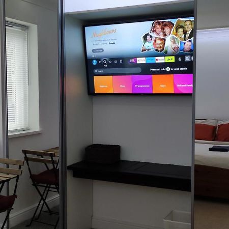 Surrey Quays Residency - Serviced Rooms ロンドン エクステリア 写真